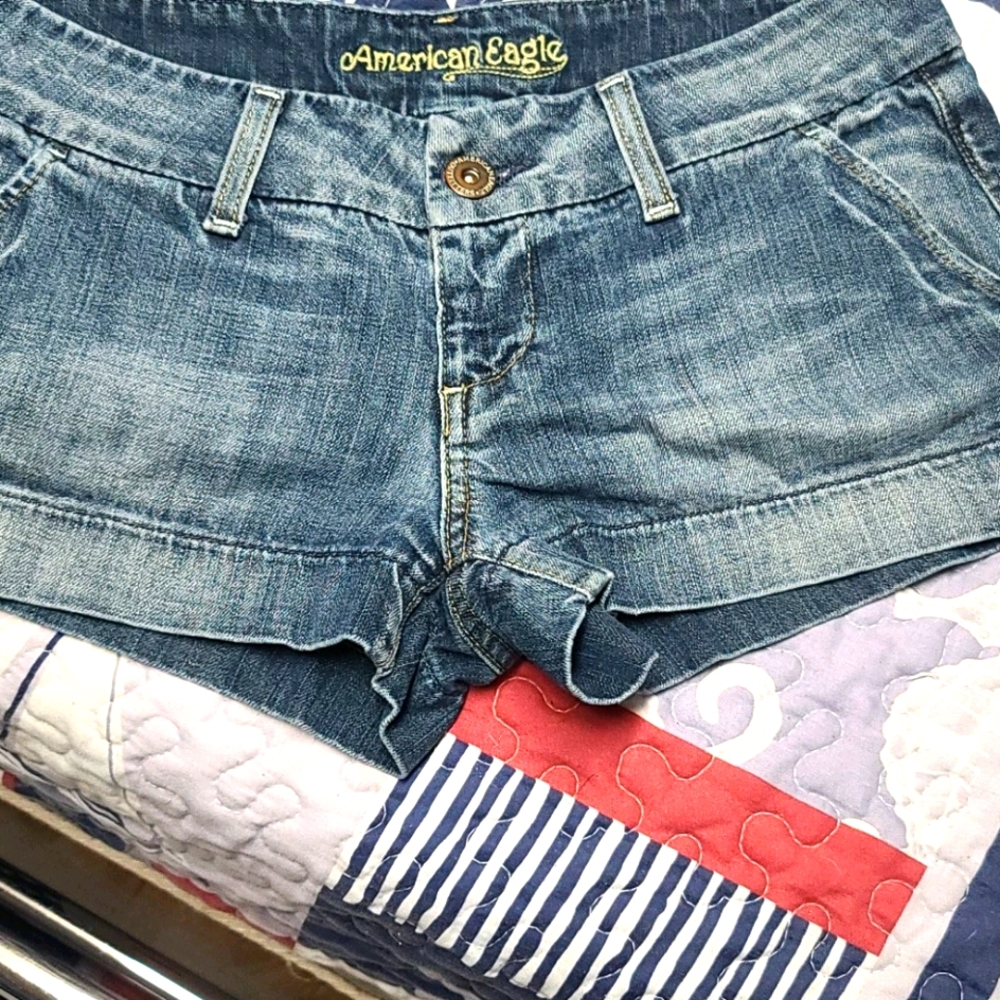 American Egale jean shorts